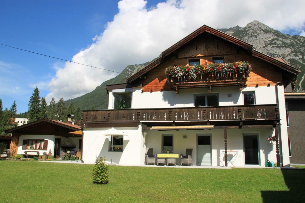 Ferienhaus Tannenblick 로이타쉬 외부 사진